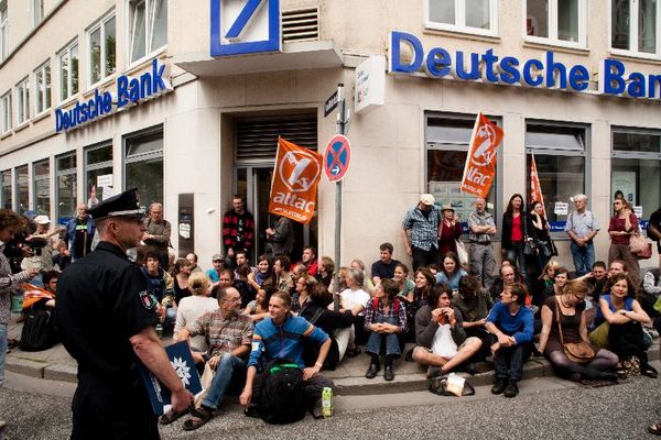 Deutsche Bank wird blockiert Deutsche Bank wird blockiert